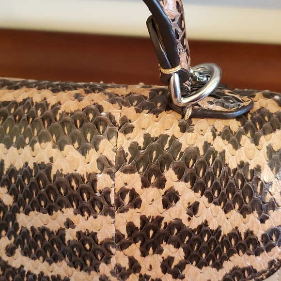 Coach Tabby 20 w/Snakeskin - Picture 14 of 14